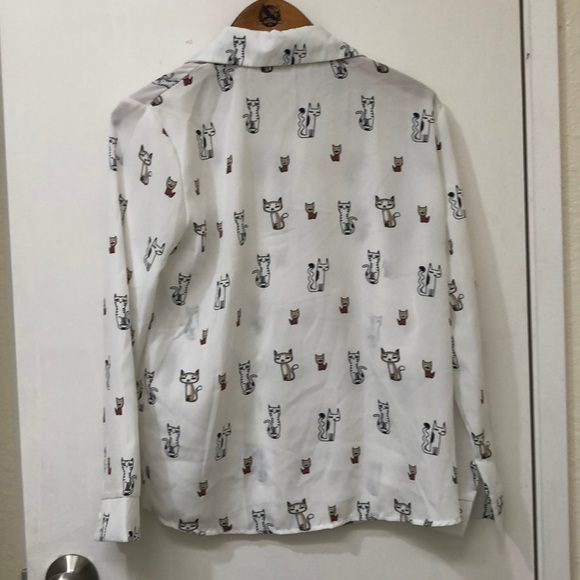 Kitty cat print button up patterned shirt - Picture 3 of 3